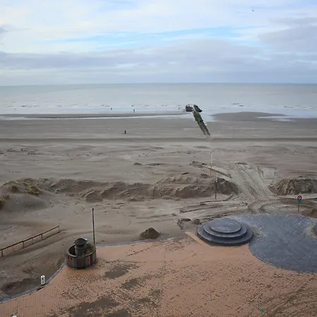 公寓 Near Sandy Beaches, Cleaning Included *